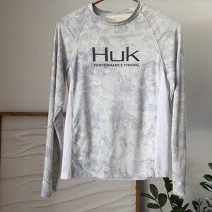 Boy's HUK Performance Fishing Shirt Gray Camo Long Sleeve Size Youth Medium M